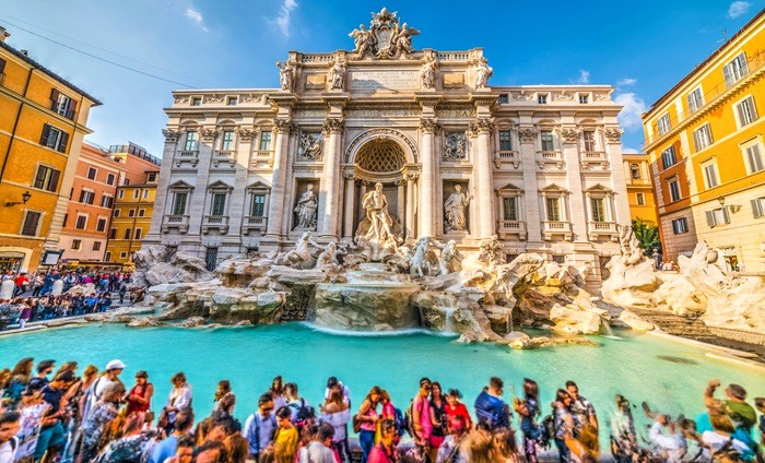 Trevi Çeşmesi’ne Girişler Ücretli Mi Oluyor?